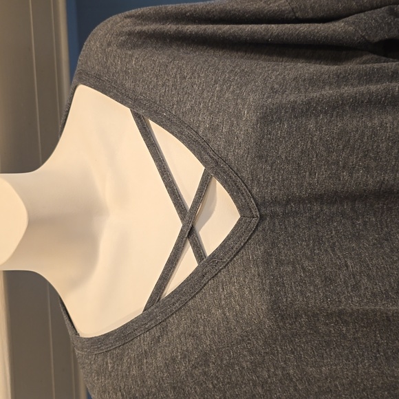 Genhoo Dark Gray Top - Picture 3 of 7